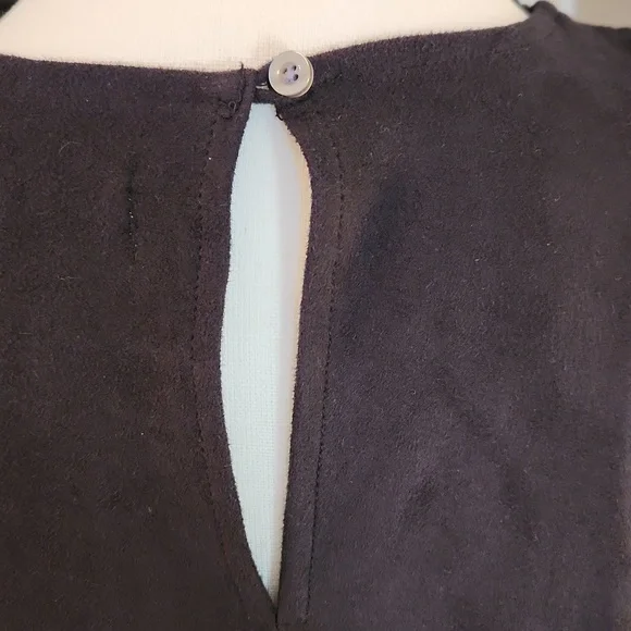 Hollister, NWOT, Women's Top, Black with Embroidery on front, Medium - Picture 7 of 13